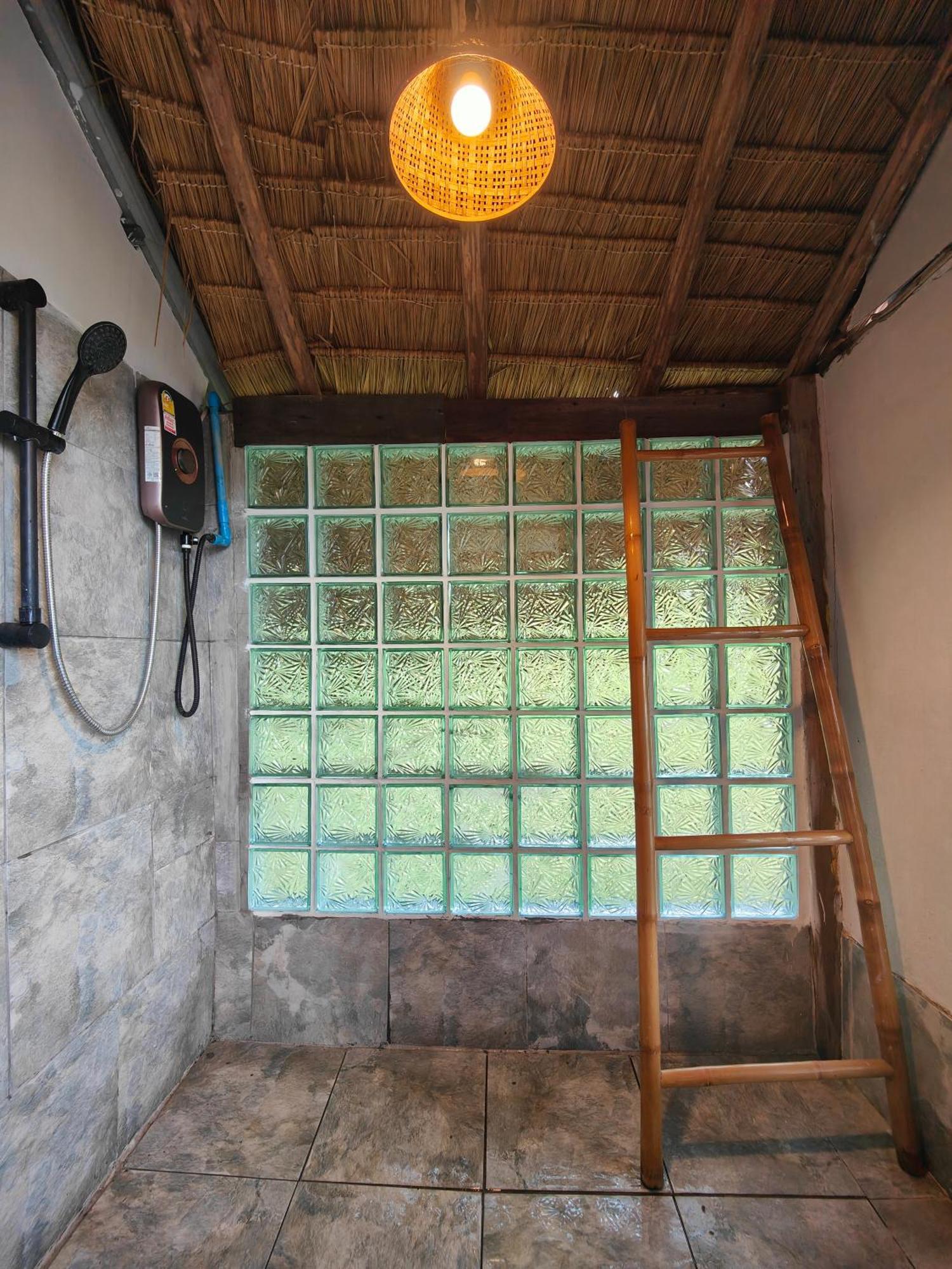 U Garden Hotell Ban Huai Khai Rum bild