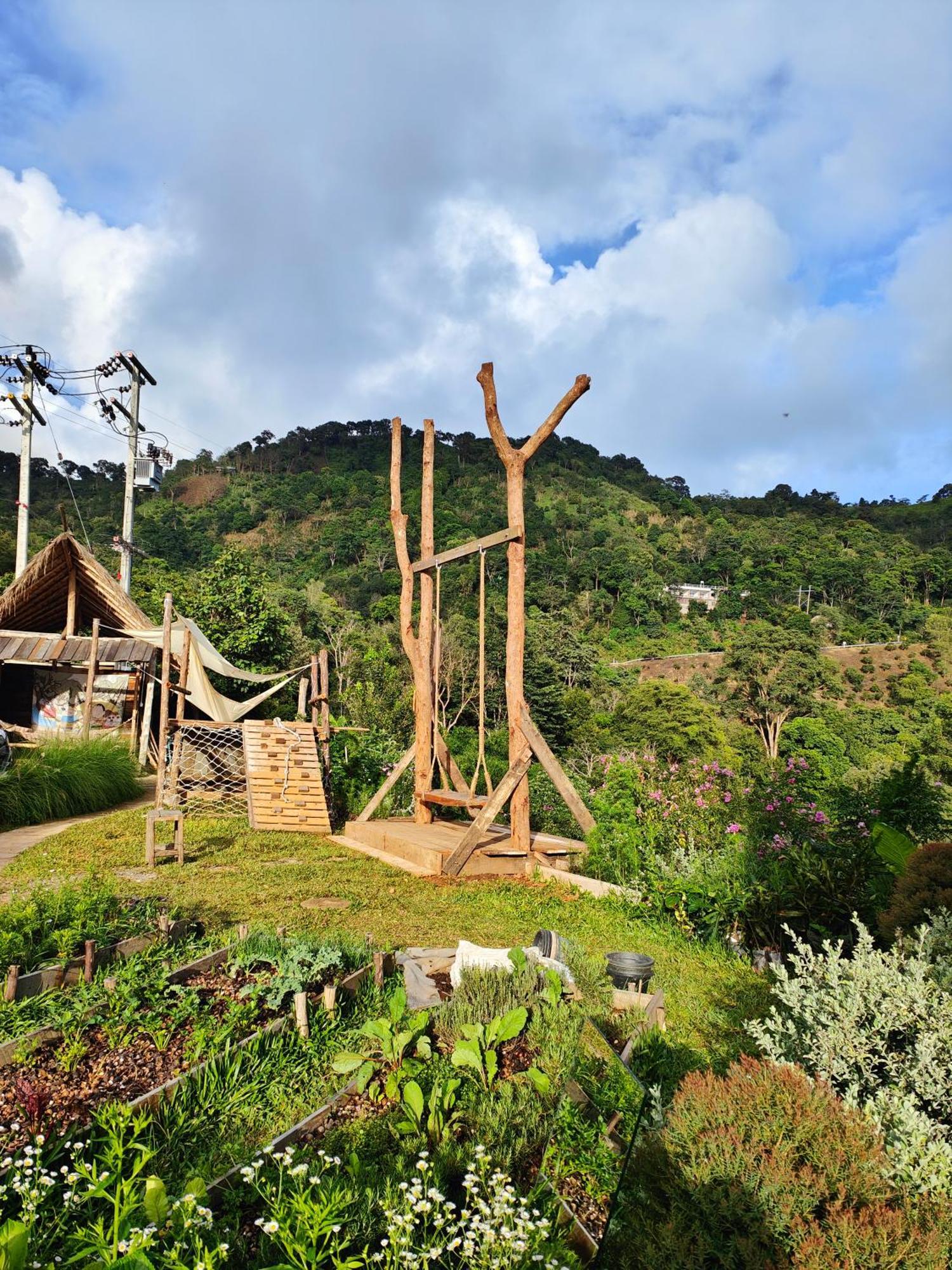 U Garden Hotell Ban Huai Khai Exteriör bild